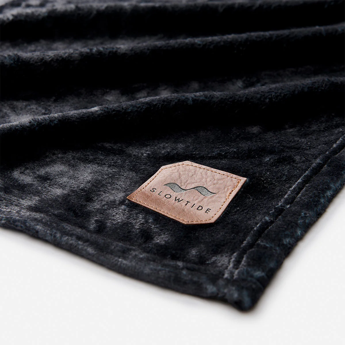 SUBLIME x SLOWTIDE - PLUSH THROW BLANKET - Image 4