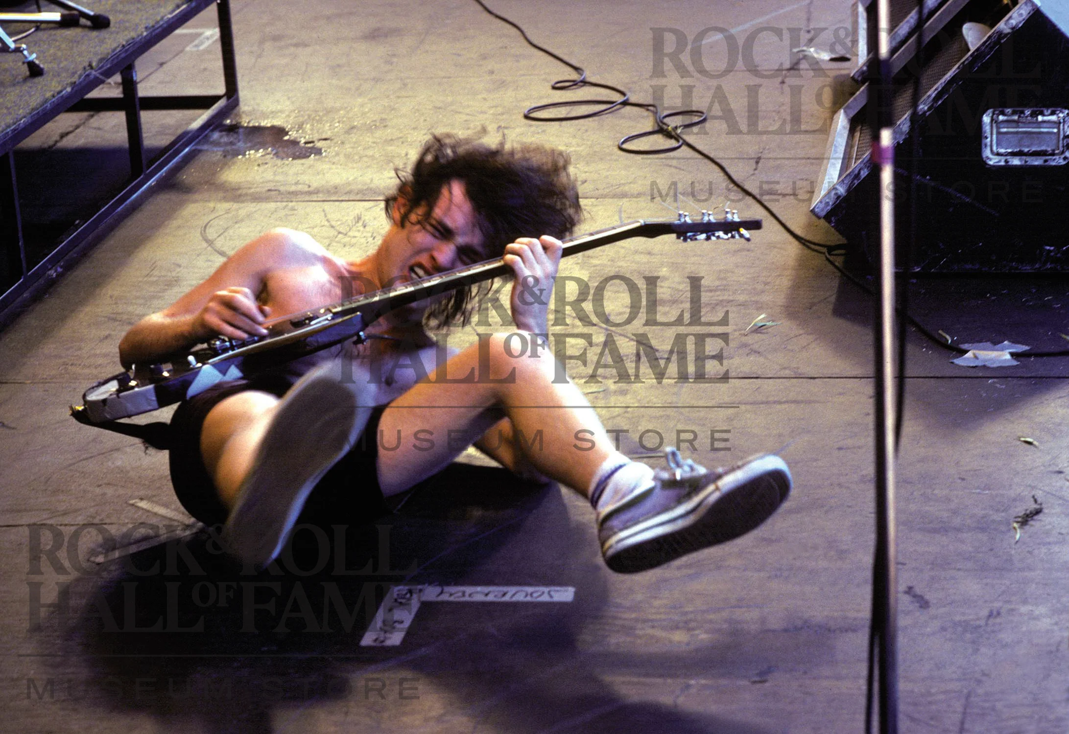 ANGUS YOUNG – OAKLAND COLISEUM - 1978