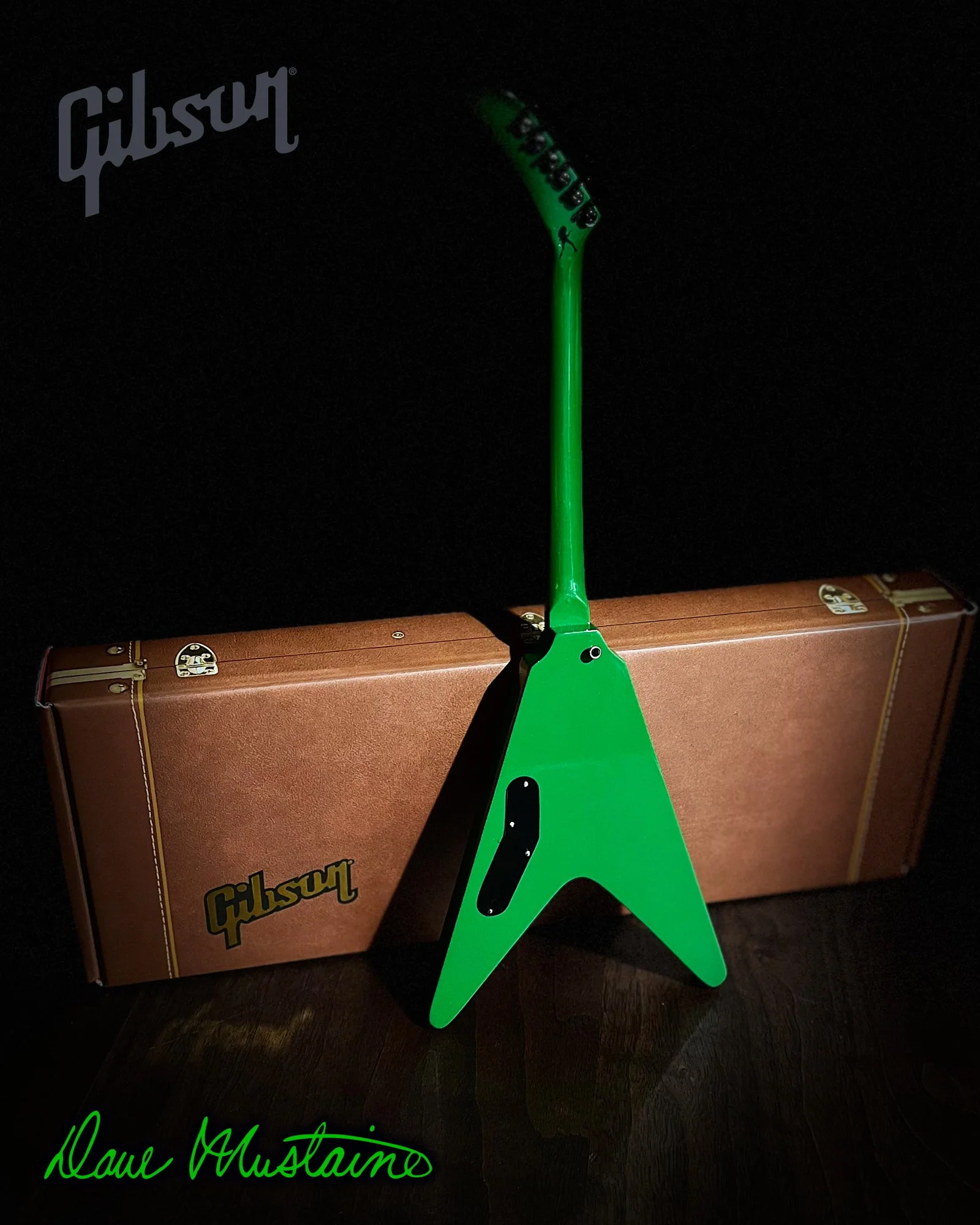 DAVE MUSTAINE - GIBSON FLYING V EXP RUST IN PEACE ALIEN TECH GREEN MINI GUITAR - Image 4