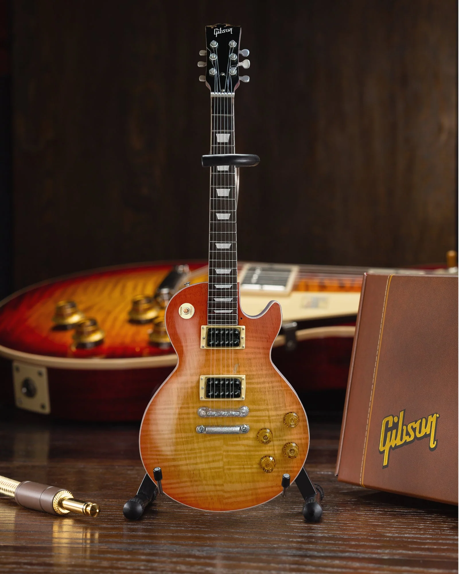 DUANE ALLMAN - 1959 GIBSON LES PAUL CHERRY SUNBURST - MINI GUITAR - Image 6