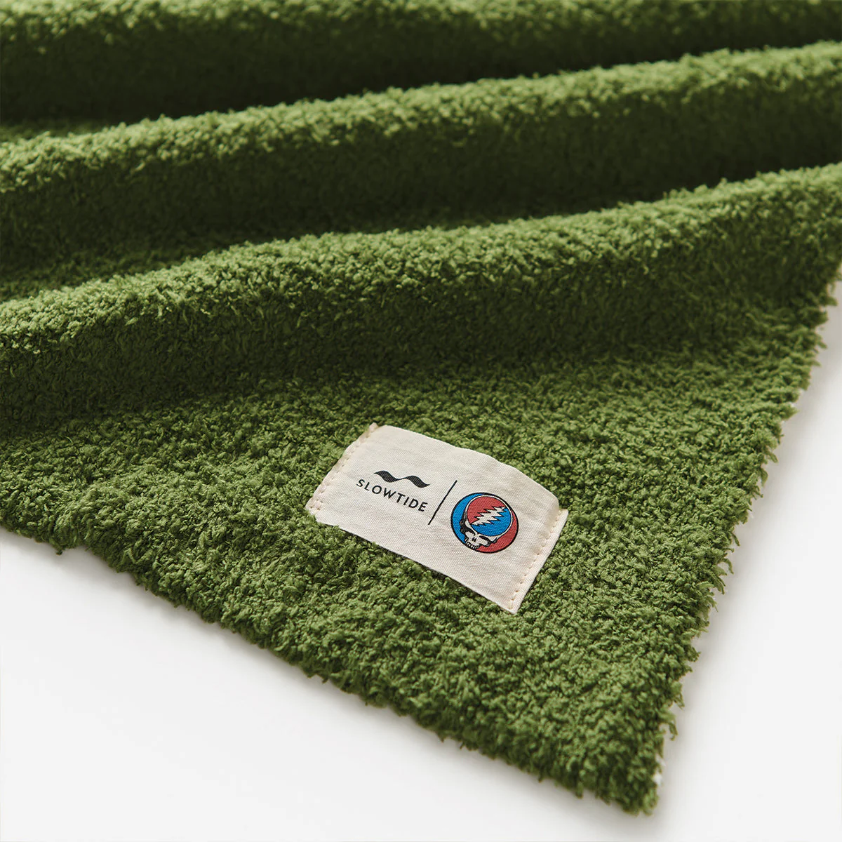 GRATEFUL DEAD x SLOWTIDE - AVO GRATEFUL SHRED PLUSH KNIT THROW - Image 3