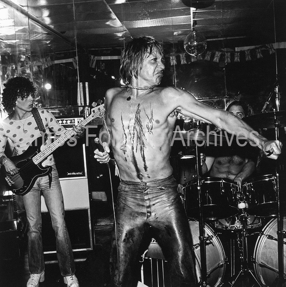 IGGY & THE STOOGES – WHISKY A GO-GO – HOLLYWOOD, CA – 1974