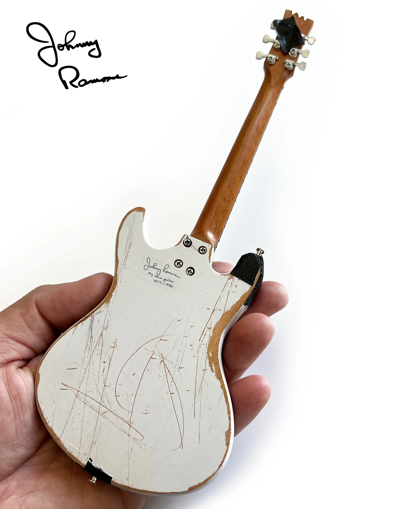 JOHNNY RAMONE - SIGNATURE 1965 MOSRITE VENTURES 2 - MINI GUITAR - Image 5