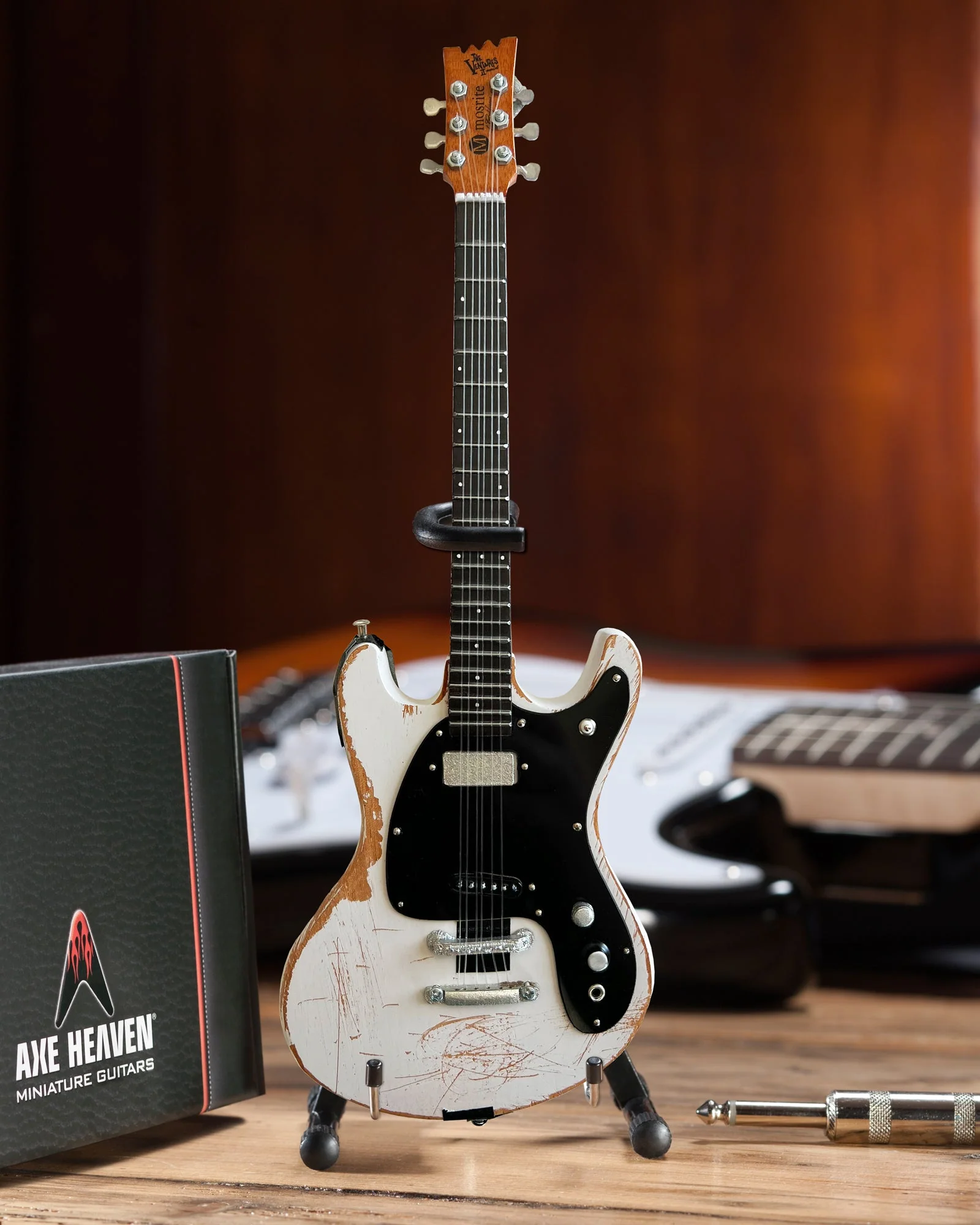 JOHNNY RAMONE - SIGNATURE 1965 MOSRITE VENTURES 2 - MINI GUITAR - Image 8