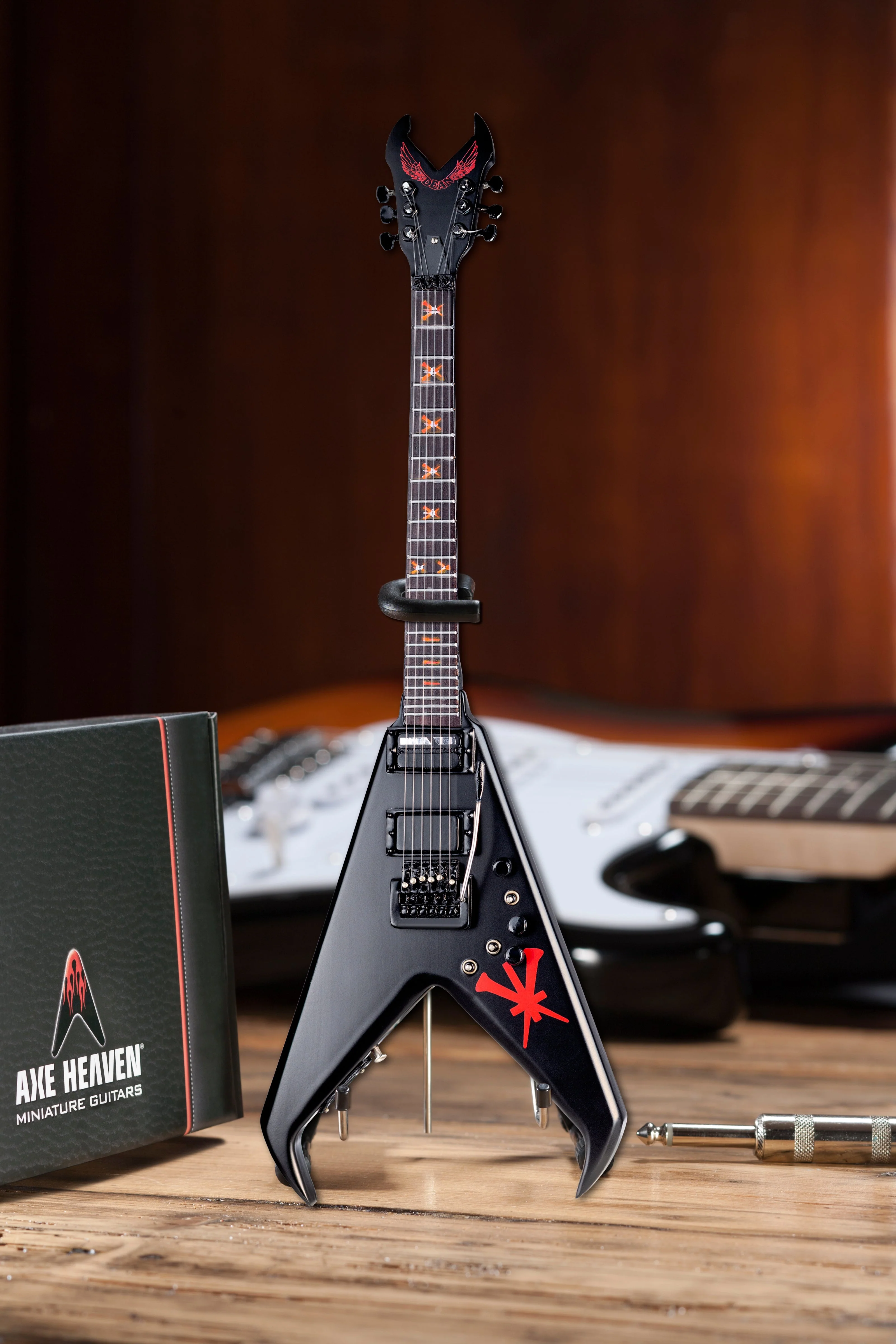 KERRY KING - DEAN USA V LIMITED EDITION - MINI GUITAR - Image 4