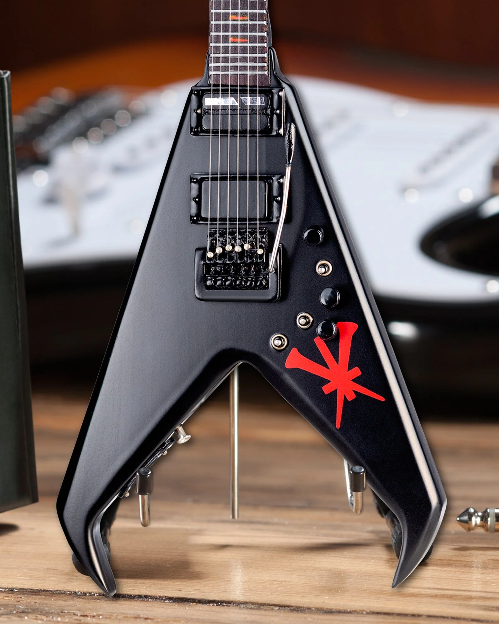 KERRY KING - DEAN USA V LIMITED EDITION - MINI GUITAR - Image 5