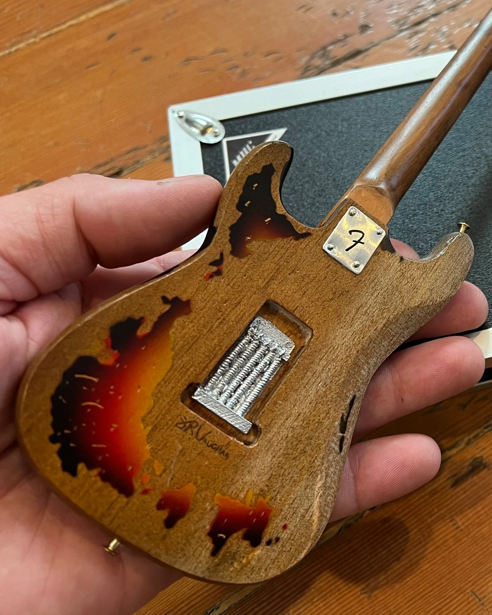 STEVIE RAY VAUGHAN - SRV #1 DISTRESSED FENDER™ STRAT™ - MINI GUITAR & CASE - Image 4