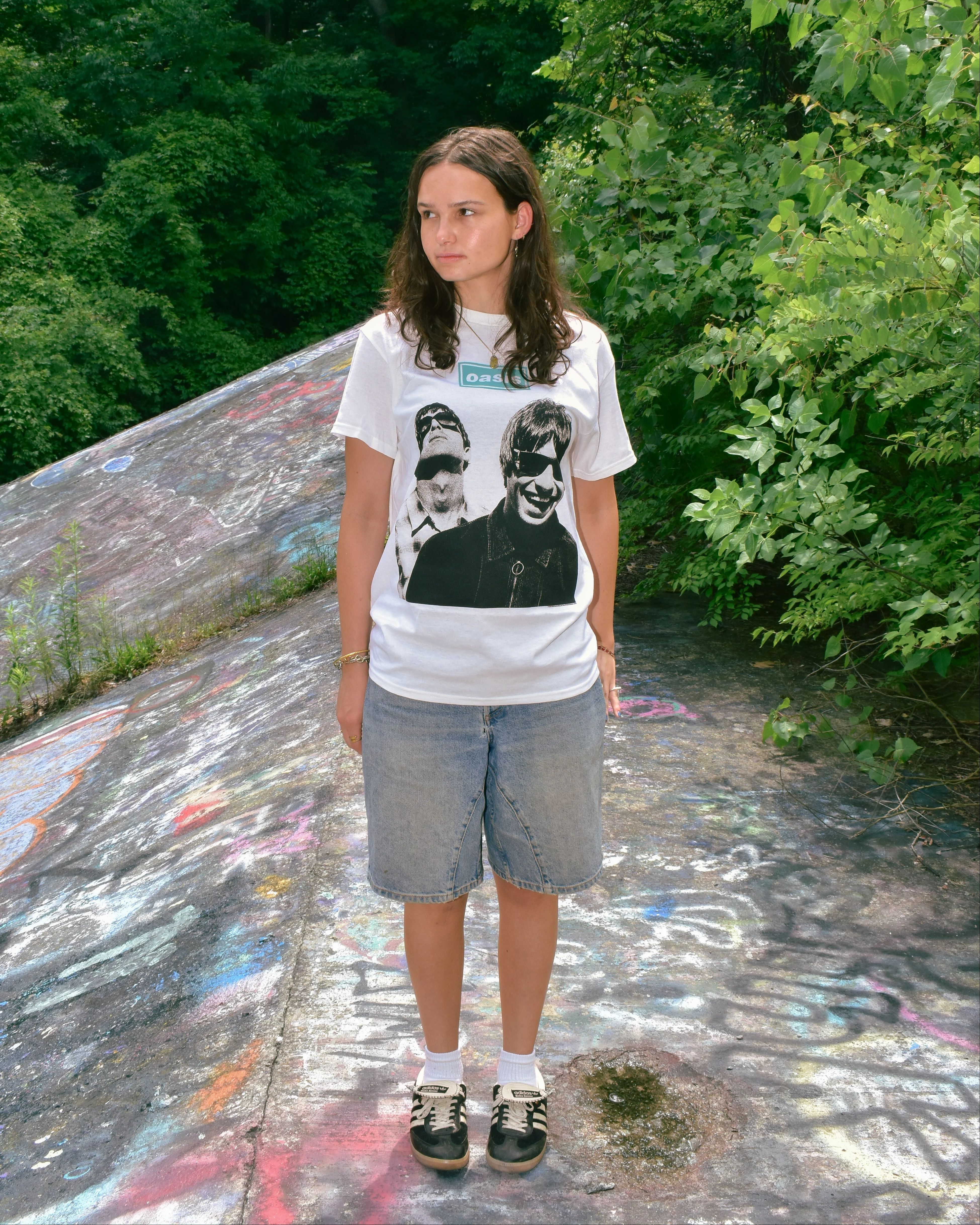 OASIS - COLUMBIA HOTEL PHOTO UNISEX T-SHIRT - Image 3