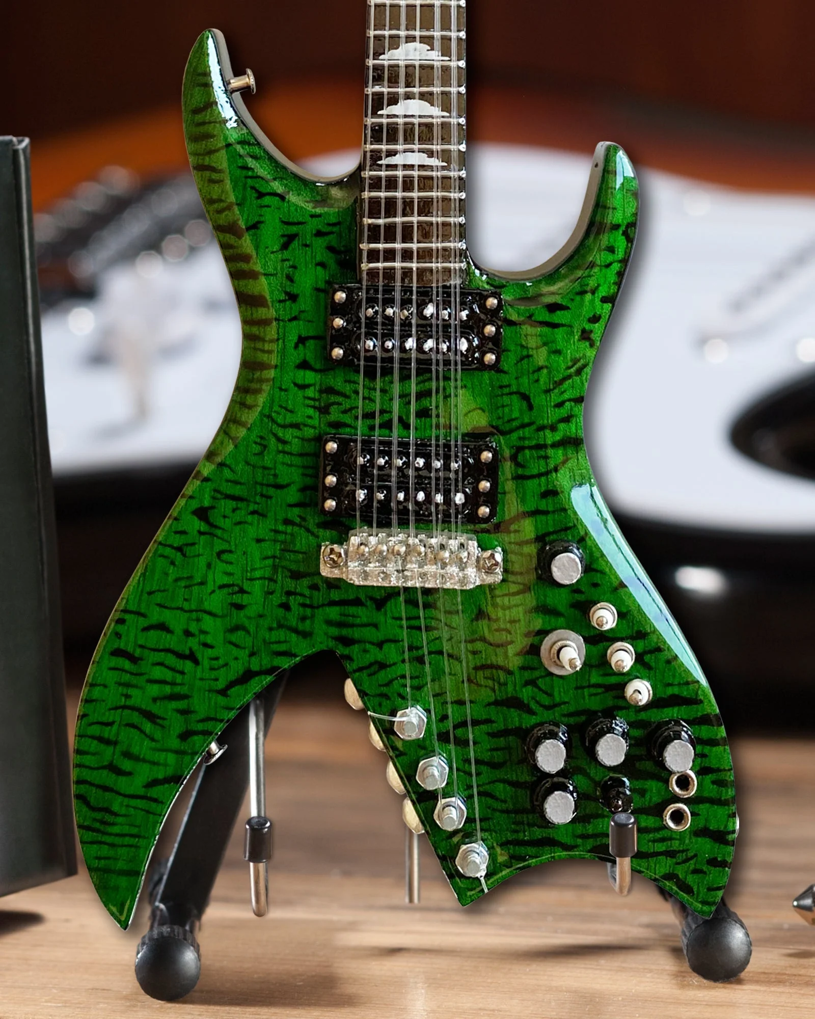 SLASH - B.C. RICH® BICH GREEN MINI GUITAR - Image 5