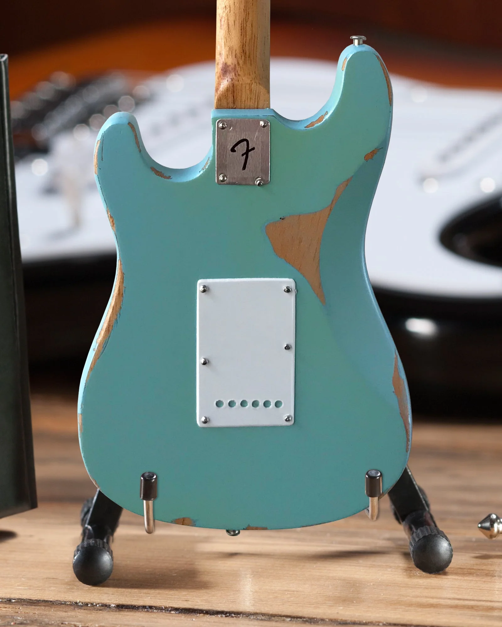KENNY WAYNE - FENDER™ STRAT™ CROSSROADS BLUE - MINI GUITAR - Image 5