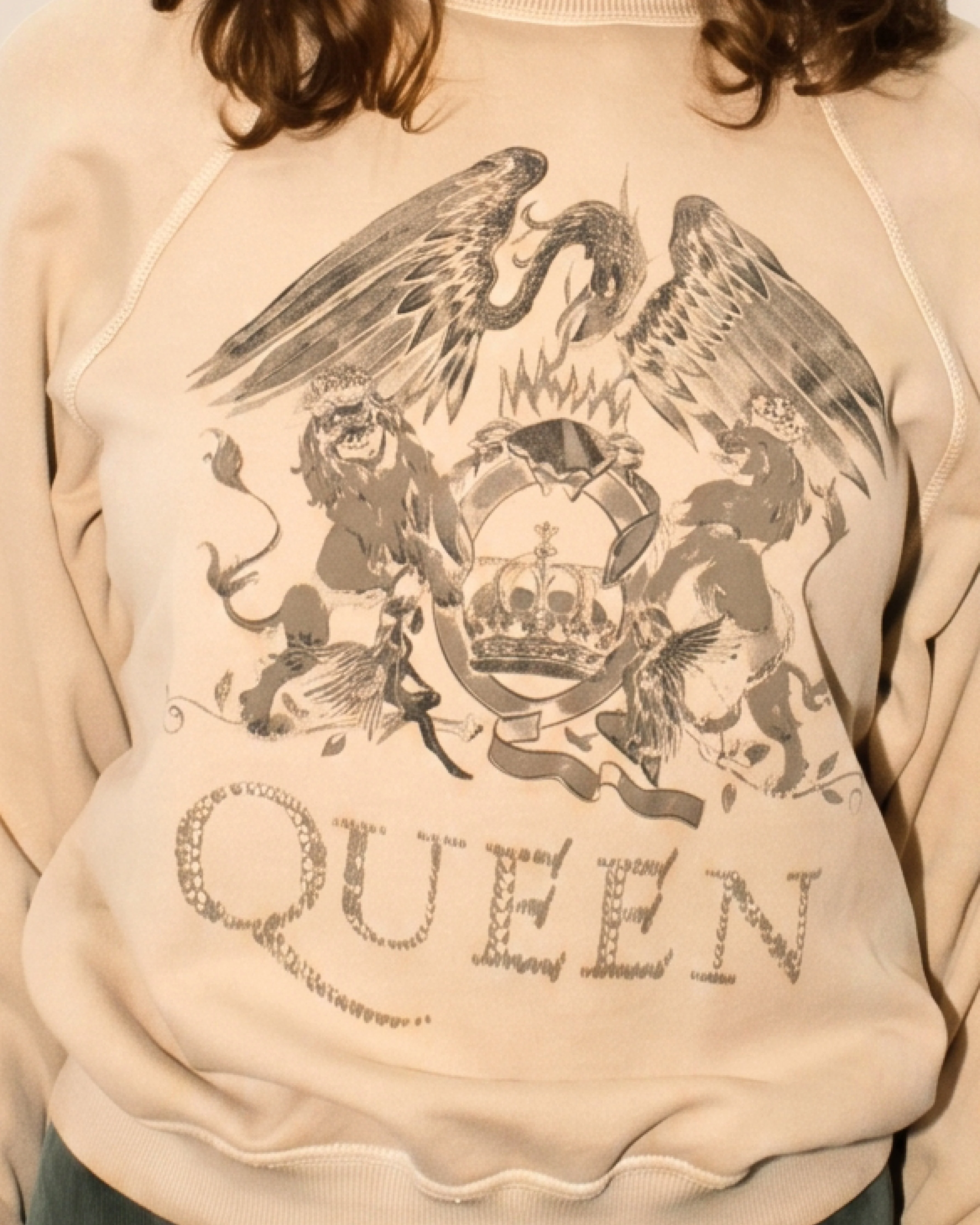 QUEEN - CREST PULLOVER - Image 3