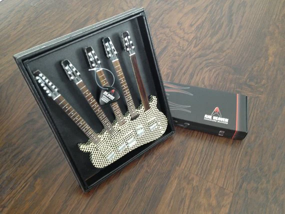 RICK NIELSEN™ - FIVE-NECK CHECKERED - MINI GUITAR - Image 5