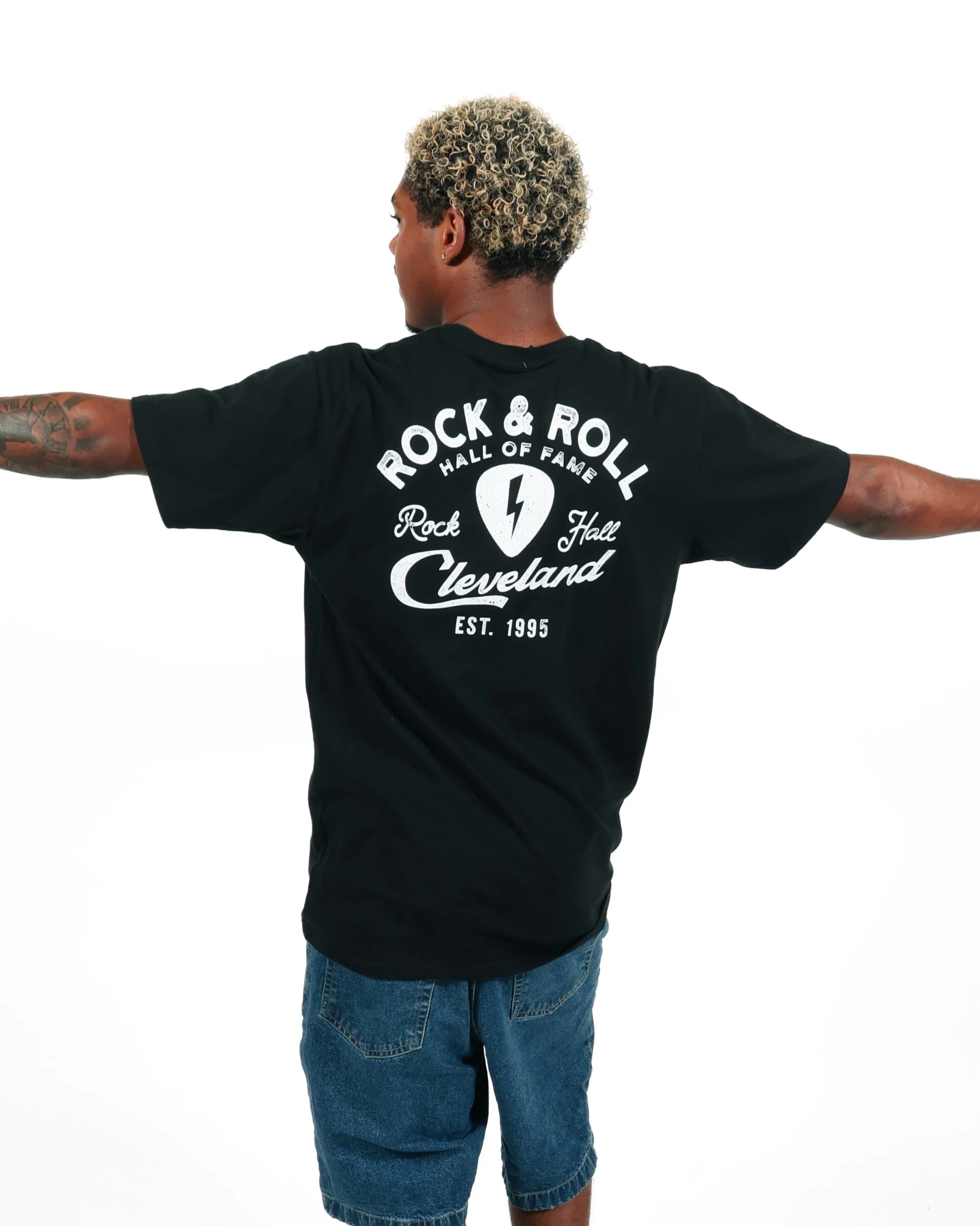 ROCK HALL BOLT PICK 2.0 T-SHIRT - Image 5