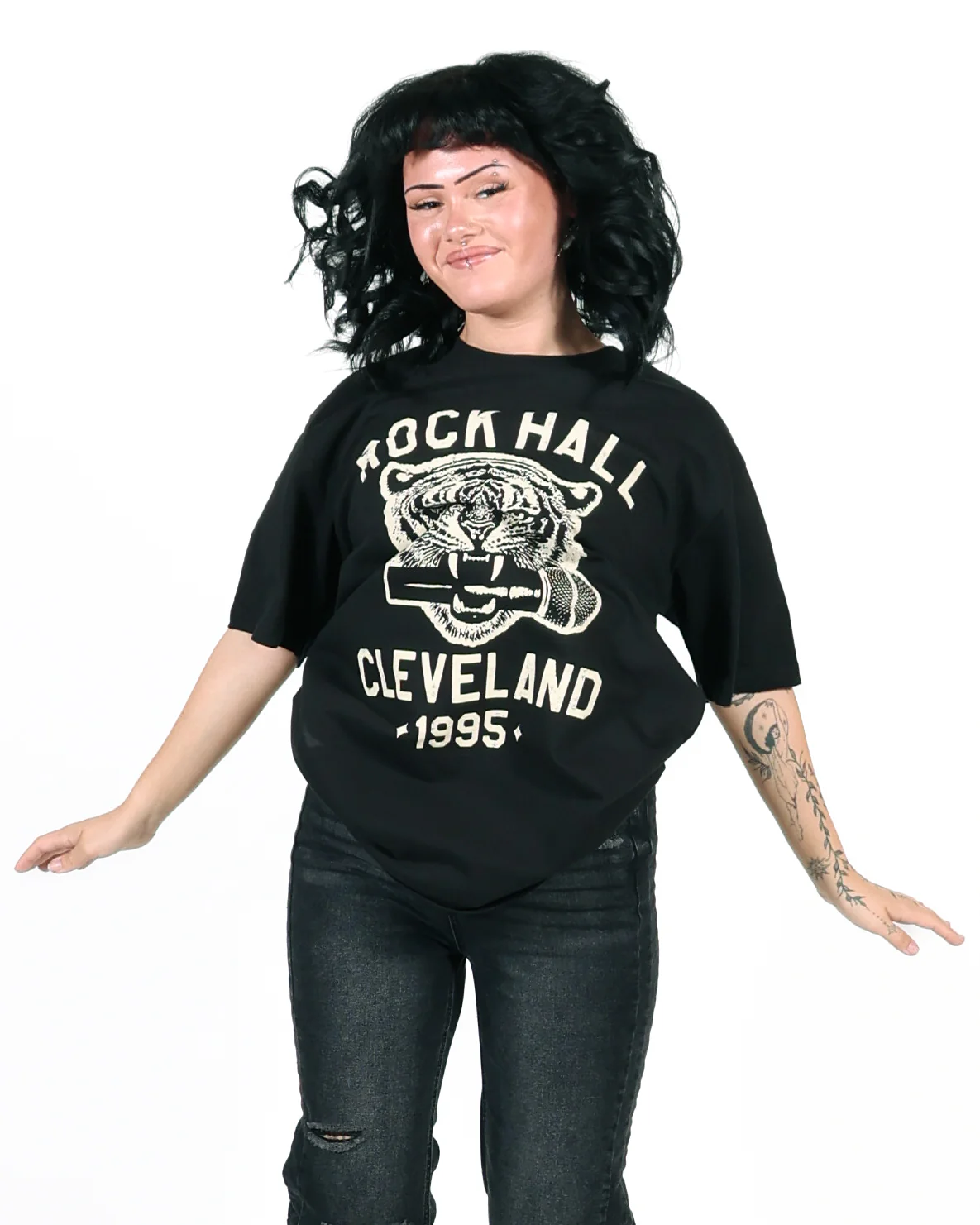 ROCK HALL BLACK TIGER MIC T-SHIRT - Image 3