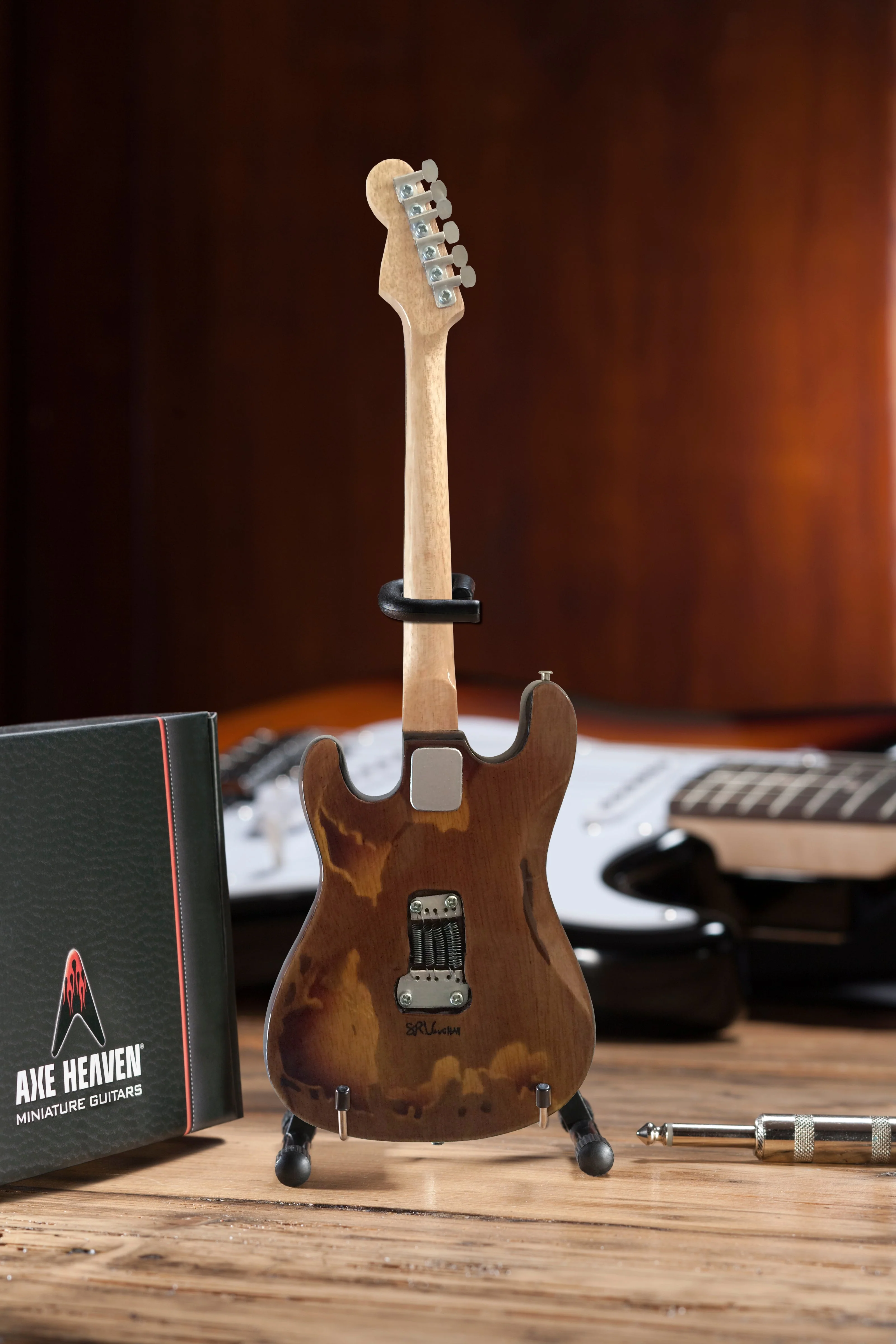 STEVIE RAY VAUGHAN - SRV SIGNATURE FENDER - SET OF 2 MINI GUITARS - Image 5