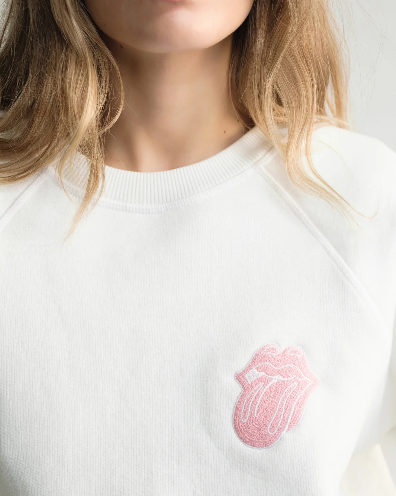 THE ROLLING STONES - SHE'S A RAINBOW CREWNECK - Image 6
