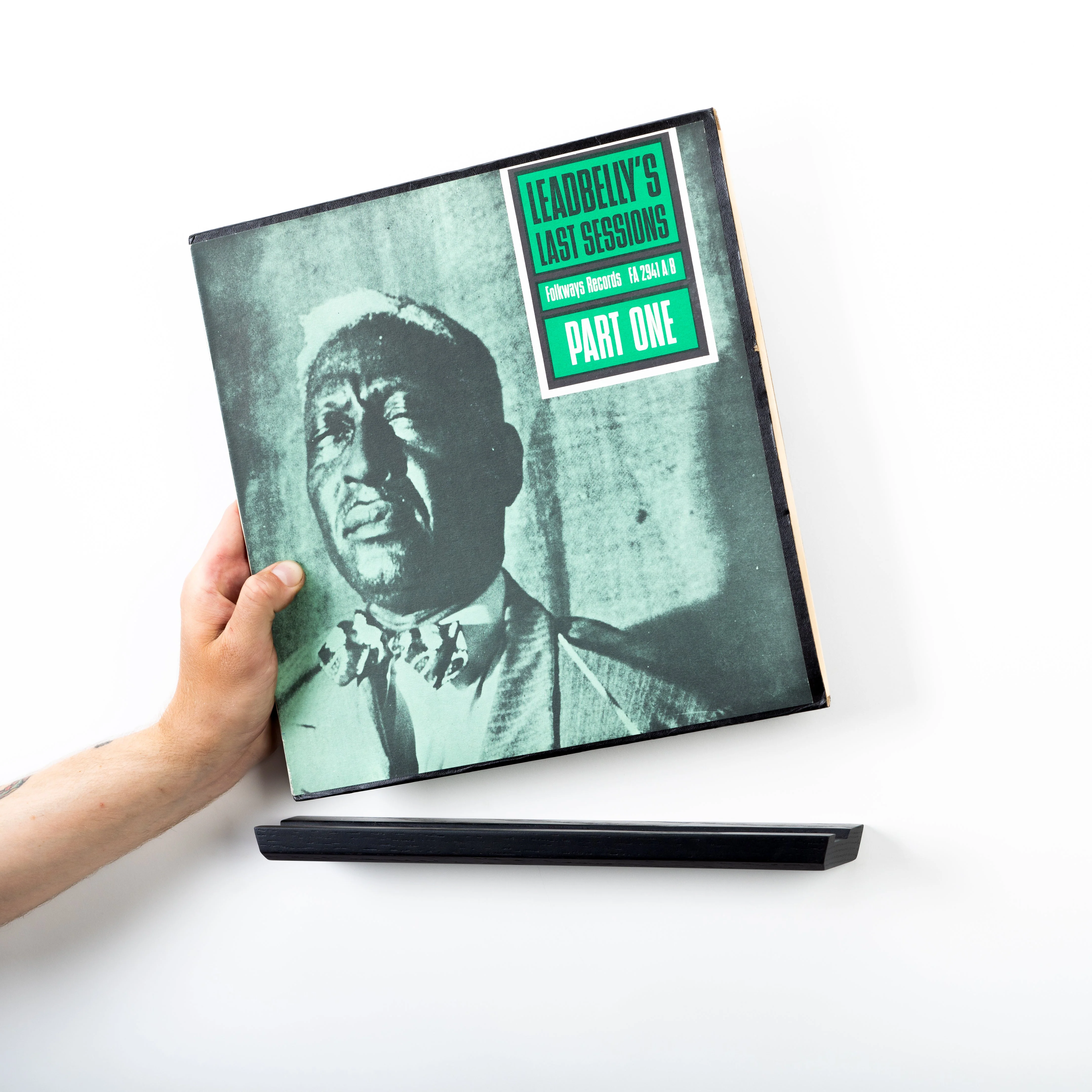 VINYL RECORD DISPLAY SHELF - Image 2