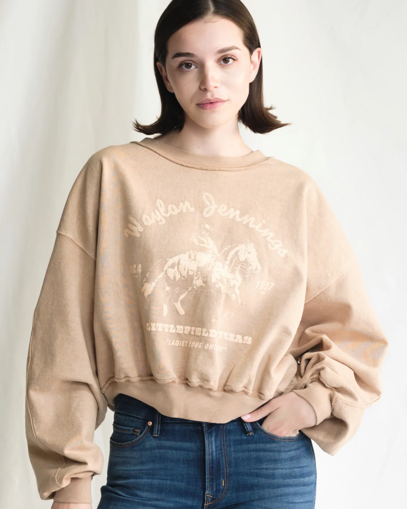 WAYLON JENNINGS - HOMETOWN SWEATSHIRT