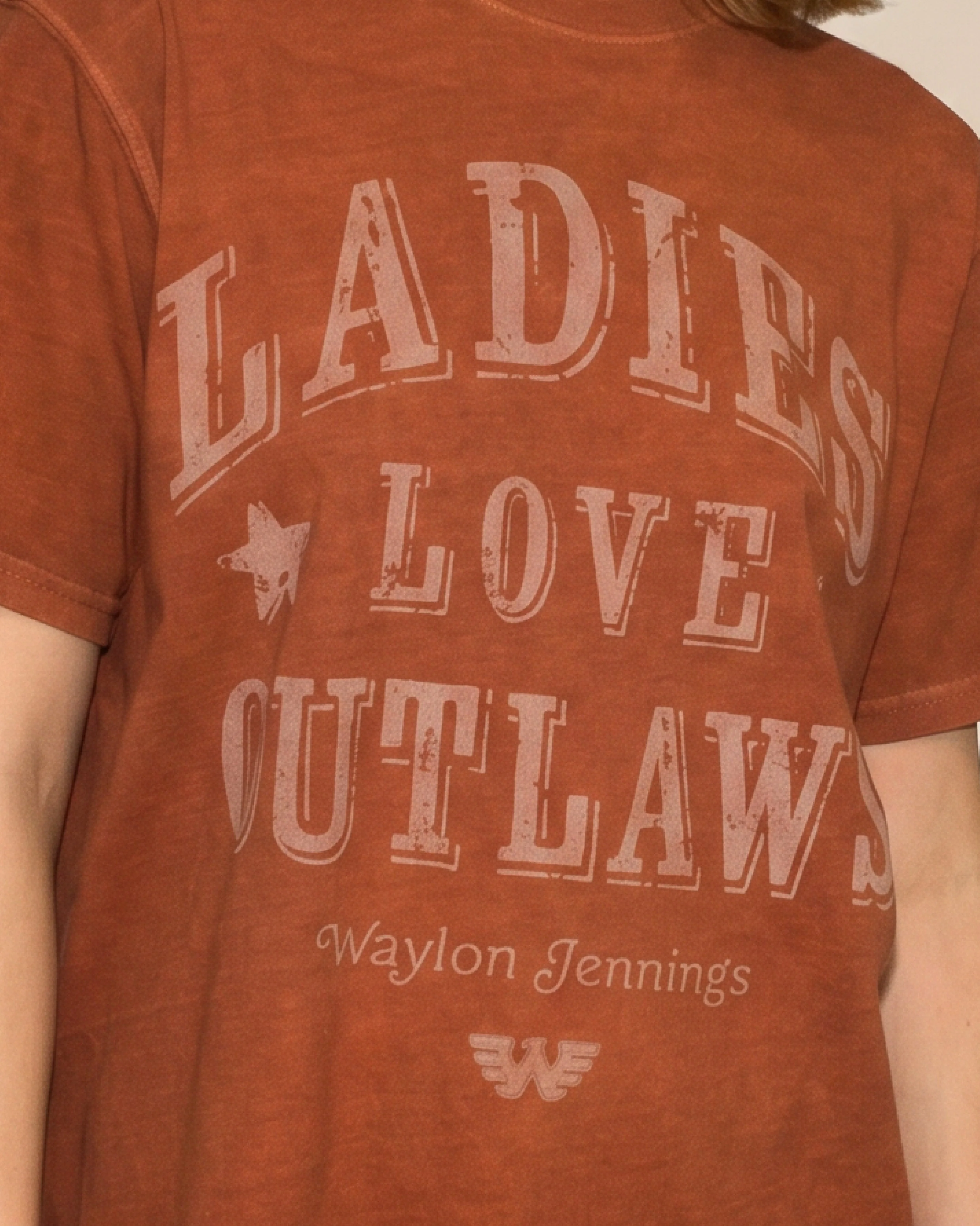 WAYLON JENNINGS - LADIES LOVE OUTLAWS SHIRT - Image 2