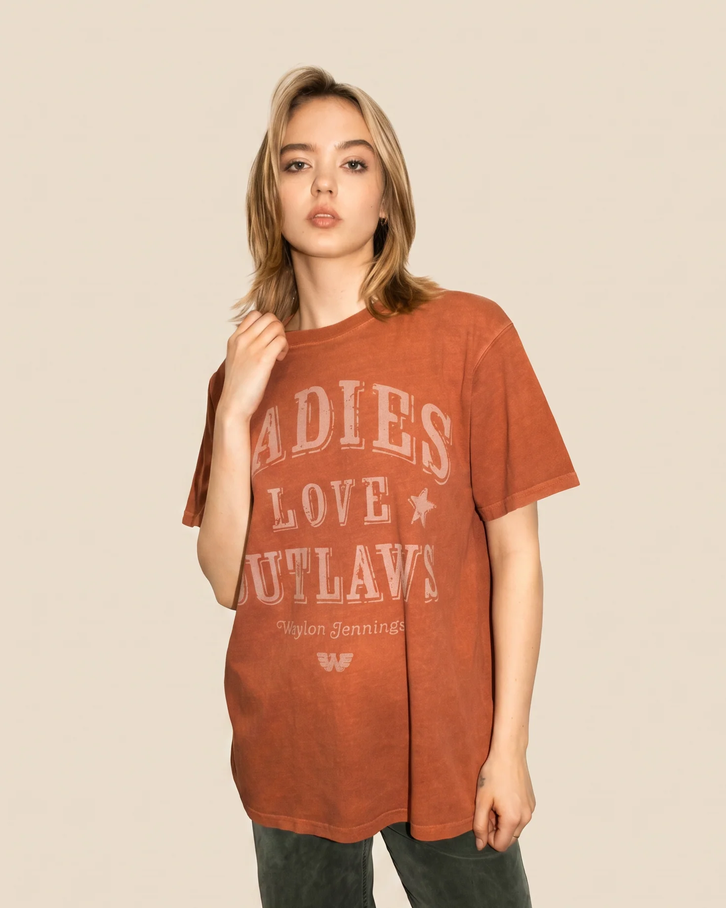 WAYLON JENNINGS - LADIES LOVE OUTLAWS SHIRT - Image 3