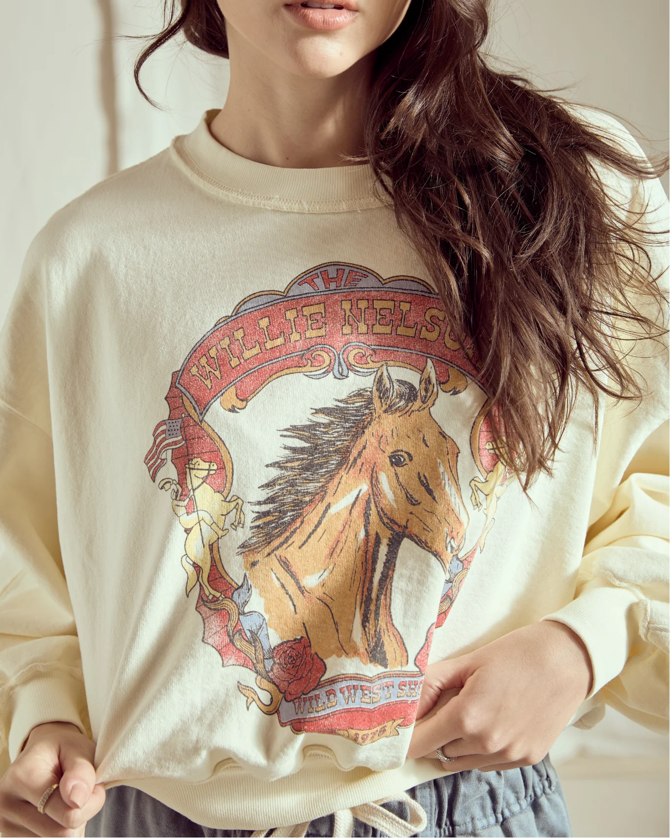 WILLIE NELSON - WILD WEST CROPPED SWEATSHIRT - Image 3